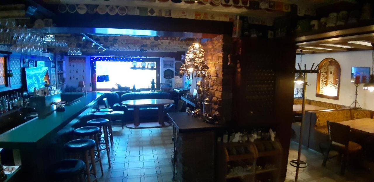 Black Bear Bikers Pub-Hotel Kempfeld Exterior foto